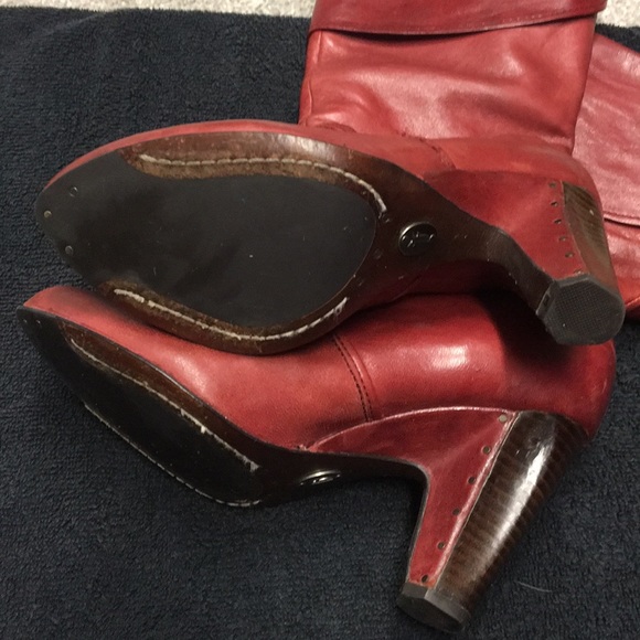 Frye boots <SOLD> - Picture 2 of 5